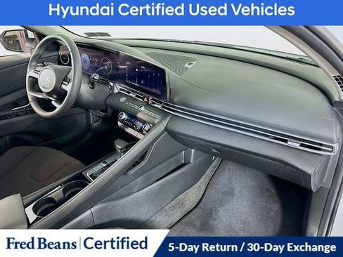Certified 2025 Hyundai Elantra SEL FWD image 25