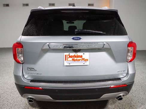 Used 2023 Ford Explorer Limited AWD/4WD image 8
