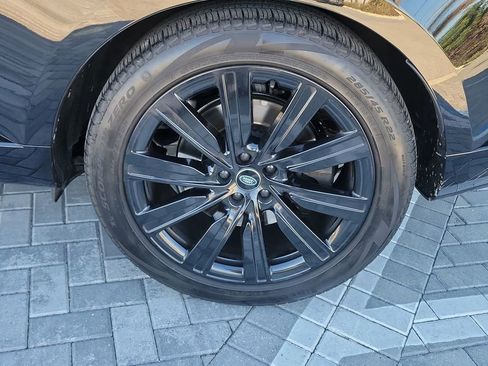 Certified 2023 Land Rover Range Rover SE image 14