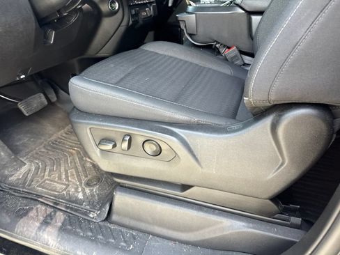 Used 2025 Chevrolet Silverado 2500 Custom w/ Custom Value Package AWD/4WD image 15