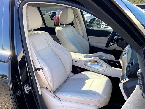 Used 2026 Mercedes-Benz GLS 450 4MATIC image 7