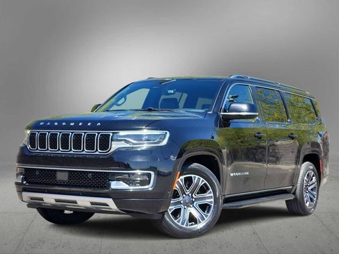 Used 2024 Jeep Wagoneer L Series II image 1