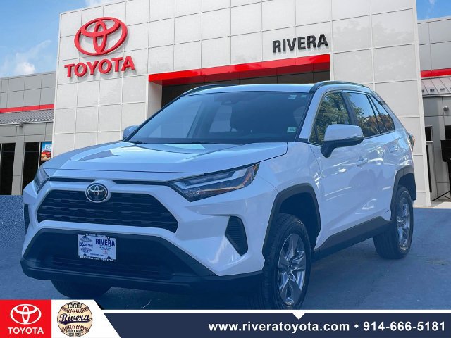 Certified 2025 Toyota RAV4 XLE w/ Convenience Package AWD/4WD image 4
