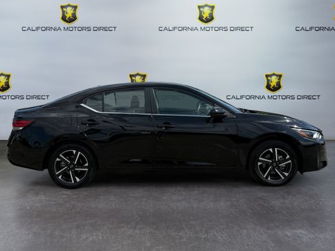Used 2024 Nissan Sentra SV FWD image 6