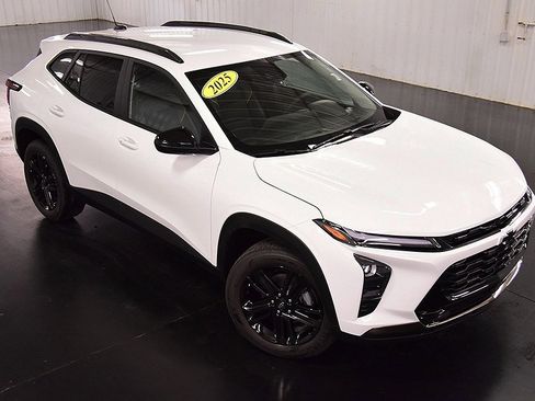 New 2025 Chevrolet Trax ACTIV image 9