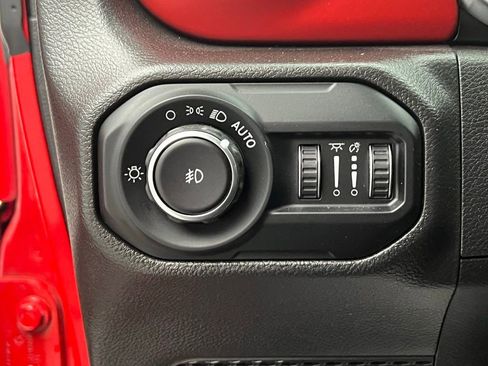 Used 2022 Jeep Wrangler Unlimited Rubicon image 20