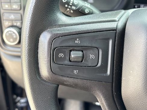 Used 2020 Chevrolet Silverado 1500 Custom w/ Custom Value Package AWD/4WD image 17