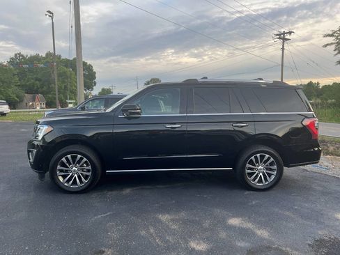Used 2018 Ford Expedition Limited w/ Equipment Group 301A AWD/4WD image 2