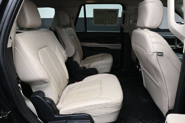 Used 2022 Ford Expedition Platinum AWD/4WD image 31