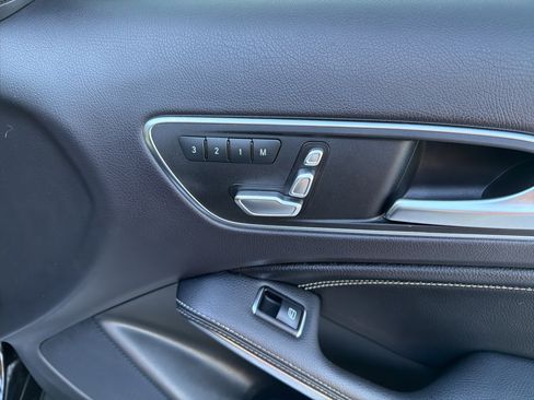 Used 2018 Mercedes-Benz GLA 250 image 25