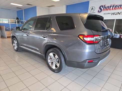 Used 2023 Honda Pilot EX-L image 6