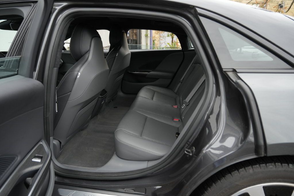 Used 2023 Lucid Air Pure AWD/4WD image 22