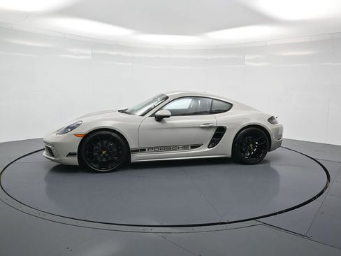 Used 2025 Porsche 718 Cayman image 2