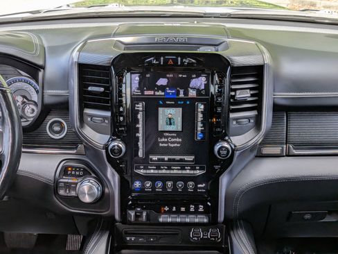 Used 2019 RAM 1500 Limited AWD/4WD image 17