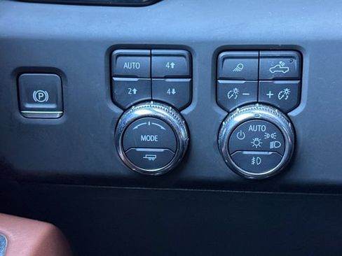 Used 2025 GMC Sierra 2500 Denali Ultimate AWD/4WD image 44