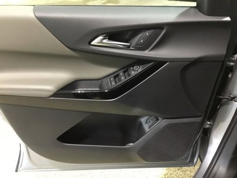 New 2026 Chevrolet Equinox LT w/ Convenience Package II image 39