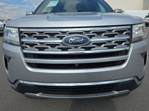 Used 2019 Ford Explorer Limited w/ Class III Trailer Tow Package FWD image 2