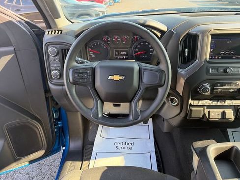 Used 2022 Chevrolet Silverado 1500 Custom AWD/4WD image 13