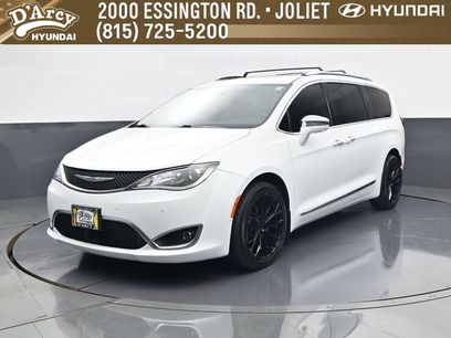 Used 2018 Chrysler Pacifica Limited w/ Advanced Safetytec Group
