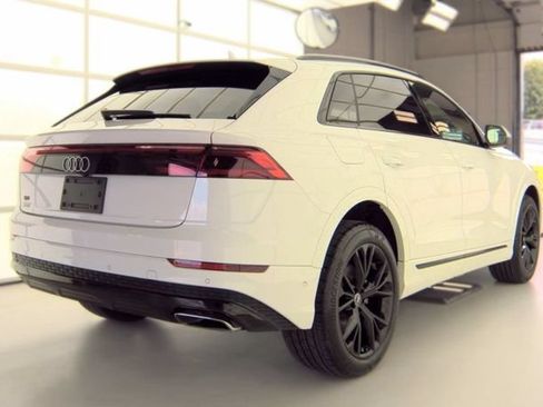 Used 2024 Audi Q8 Premium Plus w/ Premium Plus Package AWD/4WD image 5