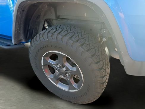 Used 2020 Jeep Gladiator Rubicon AWD/4WD image 9