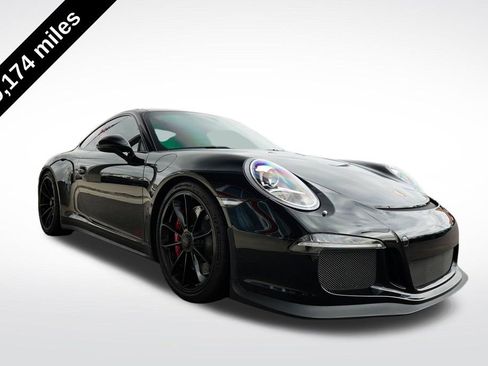 Used 2014 Porsche 911 GT3 RWD image 2