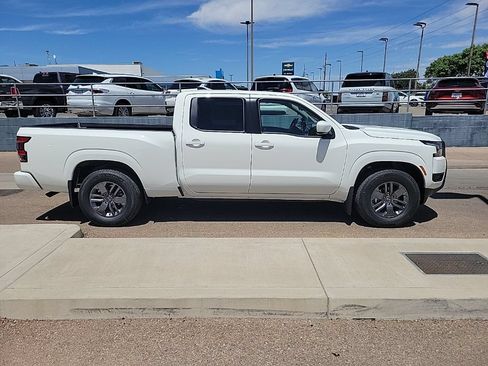 New 2026 Nissan Frontier SV w/ Tow Package RWD image 8