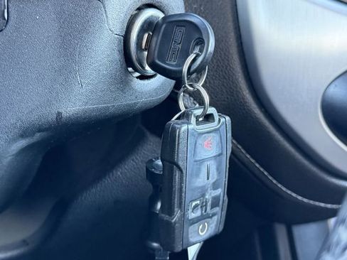 Used 2021 GMC Canyon Elevation w/ Driver Alert Package image 10