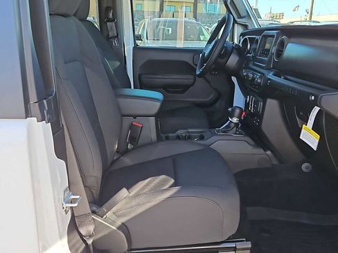 Used 2023 Jeep Wrangler Sport S image 22