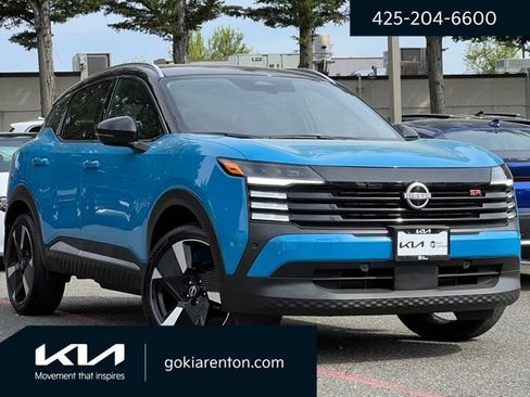 Used 2025 Nissan Kicks SR AWD/4WD image 1