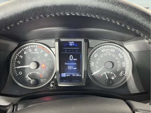 Used 2021 Toyota Tacoma TRD Off-Road AWD/4WD image 18