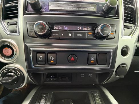 Used 2021 Nissan Titan SV w/ SV Convenience Package AWD/4WD image 21