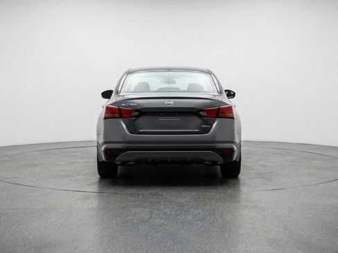 Used 2025 Nissan Altima 2.5 SV image 7