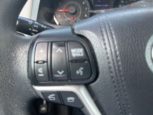 Used 2017 Toyota Sienna LE image 21