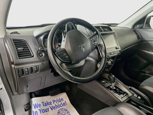 Used 2024 Mitsubishi Outlander Sport SE AWD/4WD image 9