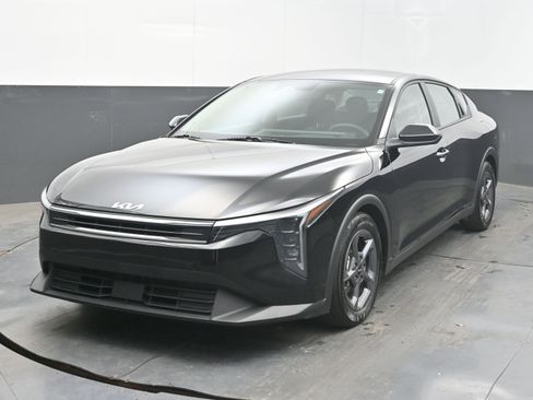 Used 2025 Kia K4 FWD image 4