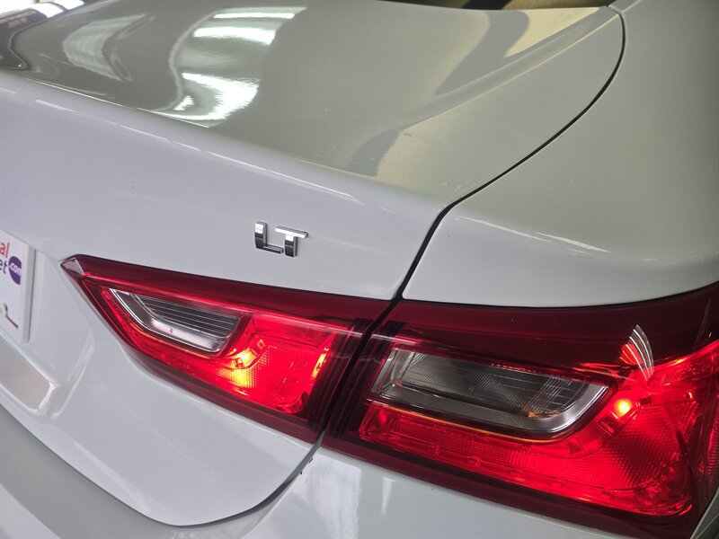Used 2024 Chevrolet Malibu LT FWD image 30