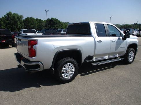 Used 2022 Chevrolet Silverado 2500 LT w/ All Star Edition AWD/4WD image 7