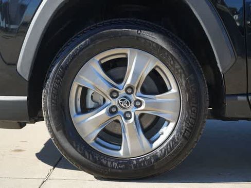 Used 2024 Toyota RAV4 LE image 7