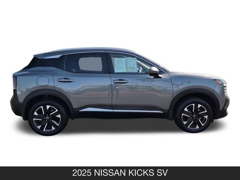 Used 2025 Nissan Kicks SV w/ SV Premium Package AWD/4WD image 6