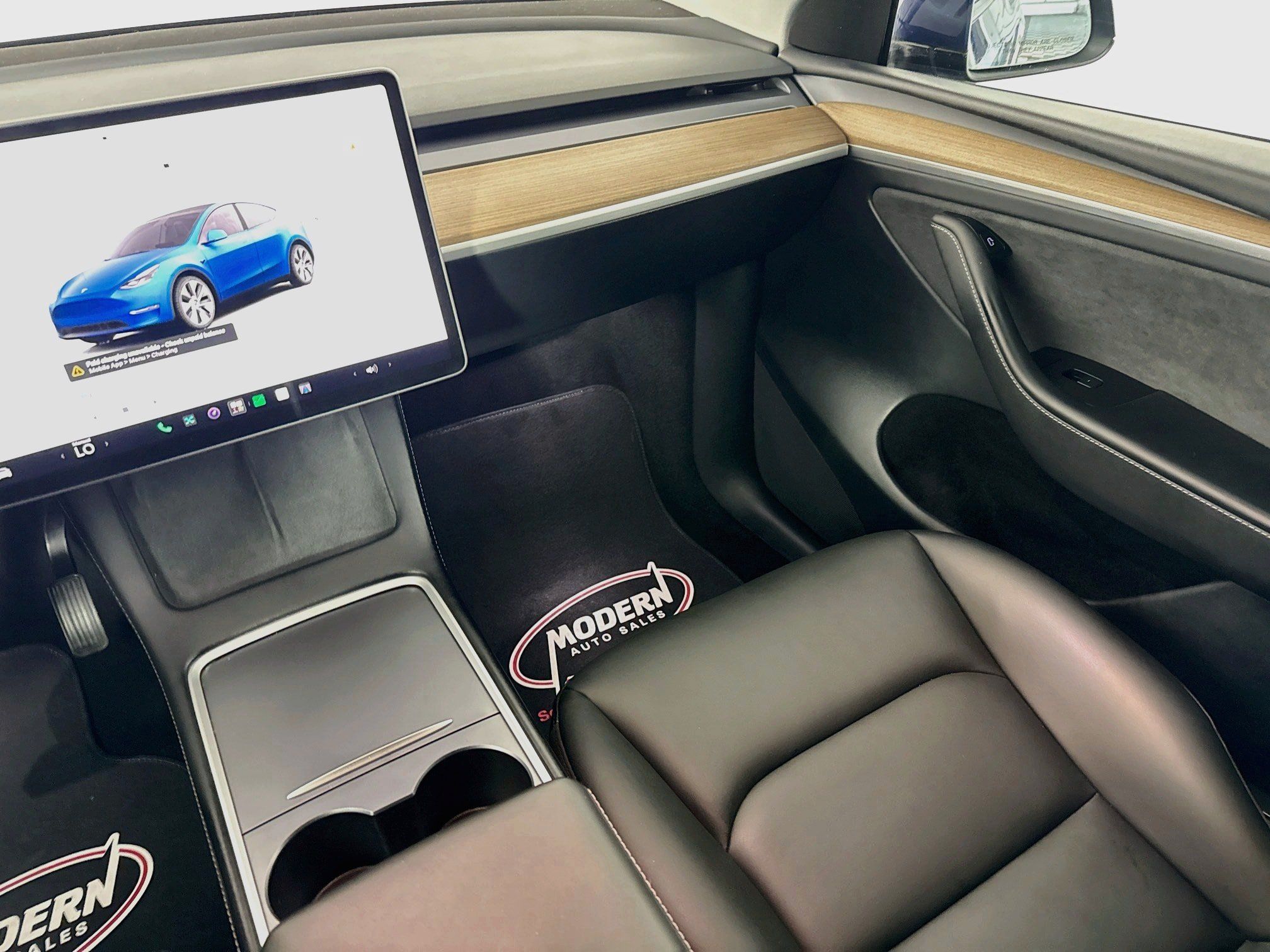 Used 2023 Tesla Model Y Long Range AWD/4WD image 32