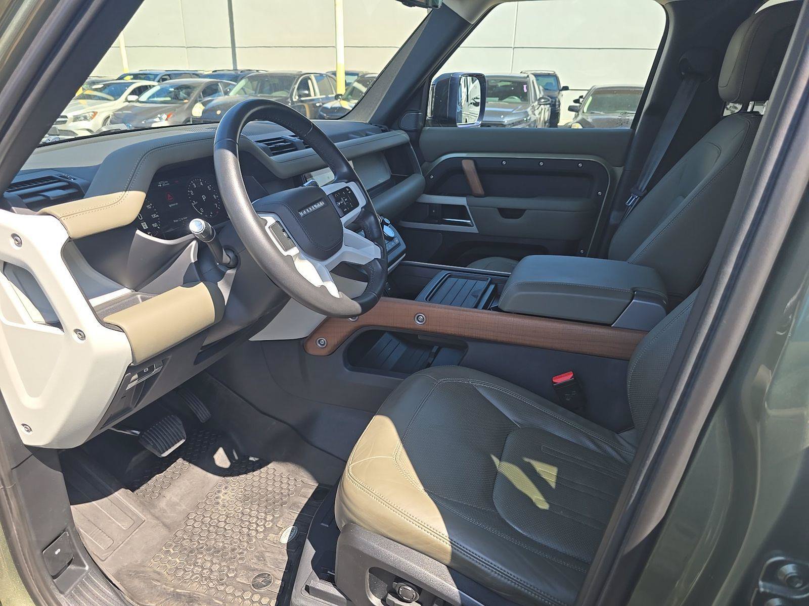 Used 2020 Land Rover Defender 110 HSE AWD/4WD image 9