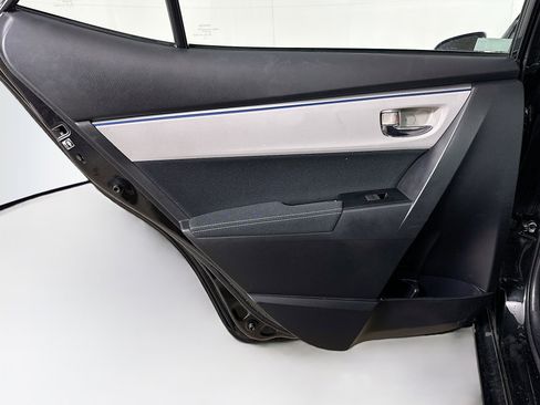 Used 2015 Toyota Corolla LE image 25