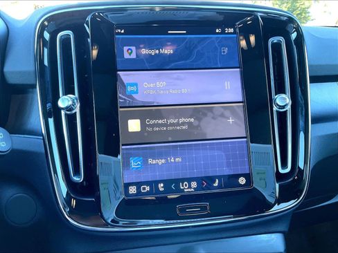 Used 2023 Volvo XC40 Recharge Ultimate w/ Protection Package Premier image 38