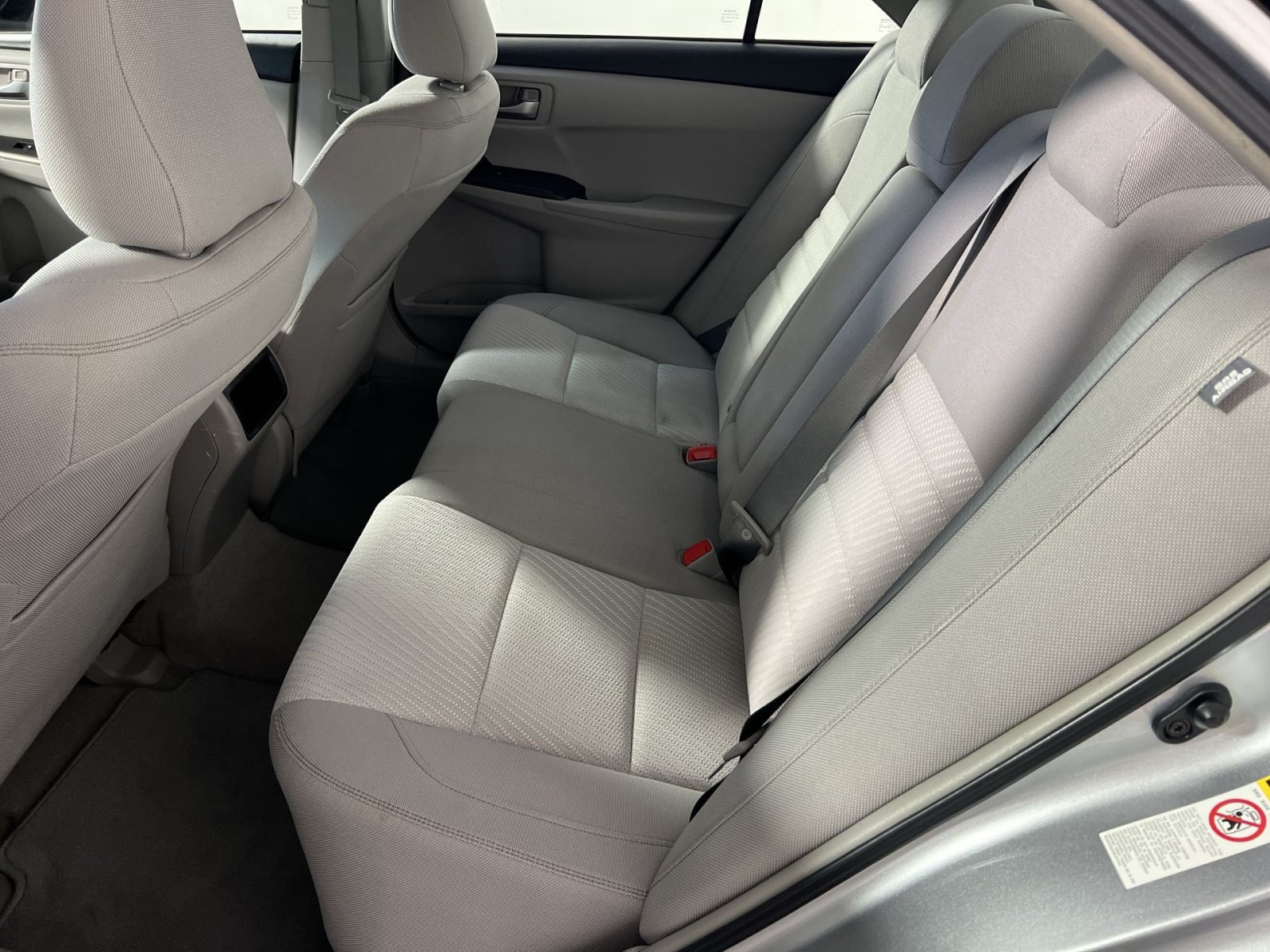 Used 2015 Toyota Camry LE FWD image 25
