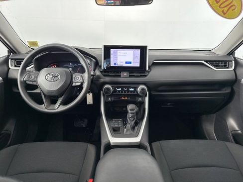 Used 2023 Toyota RAV4 LE image 11