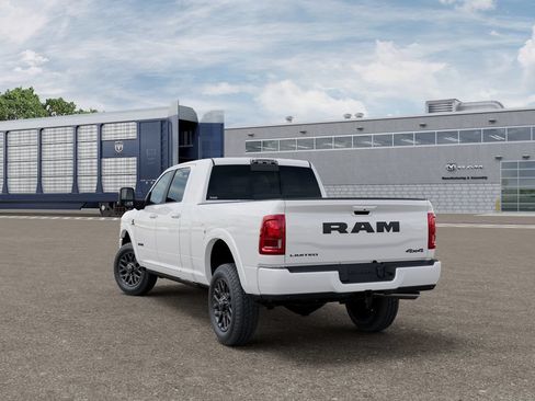 New 2026 RAM 2500 Limited AWD/4WD image 3