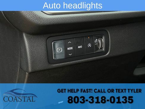 Used 2025 Chevrolet Traverse LT AWD/4WD image 9