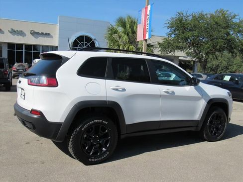Used 2022 Jeep Cherokee Latitude w/ Sun & Sound Group image 6