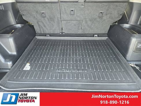 Used 2020 Toyota 4Runner SR5 Premium w/ Moonroof Package AWD/4WD image 34